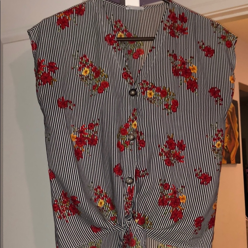 Flower print self Crop blouse